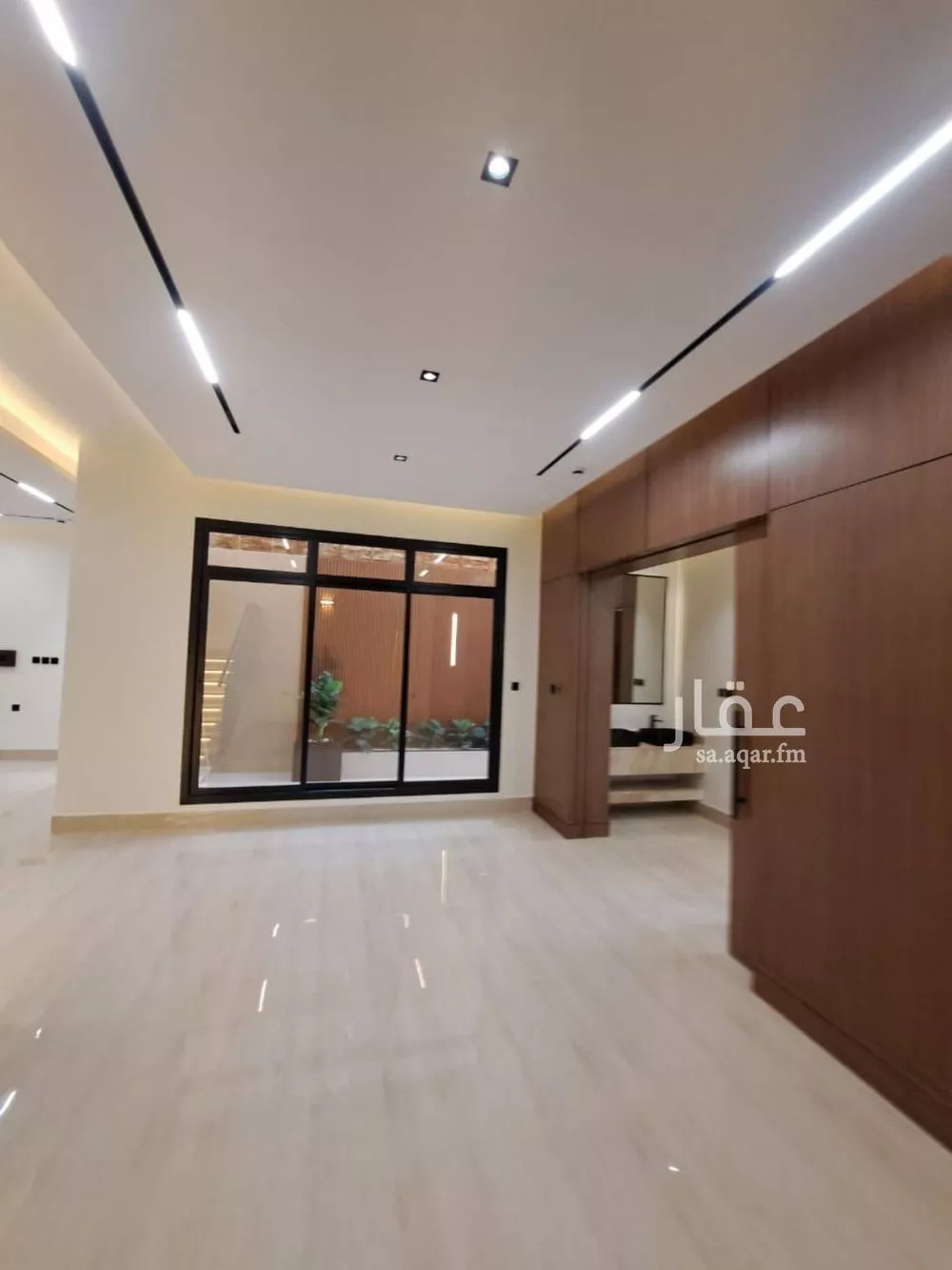 فيلا 5 غرف في النرجس 4