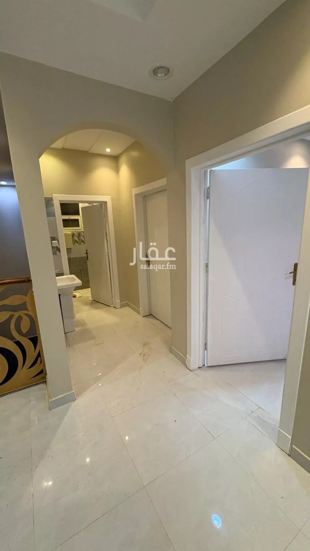 فيلا 8 غرف في المهدية 5