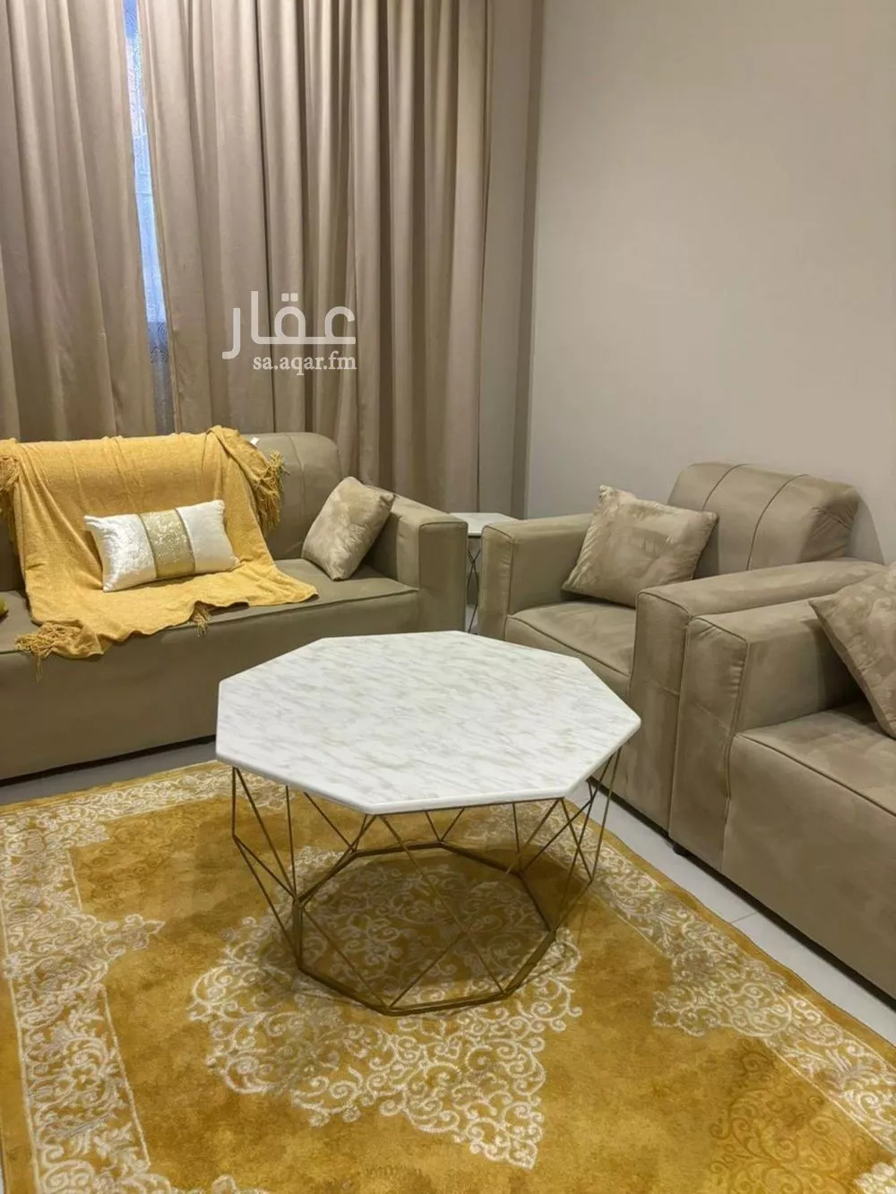 شقة 3 غرف في اشبيلية 1