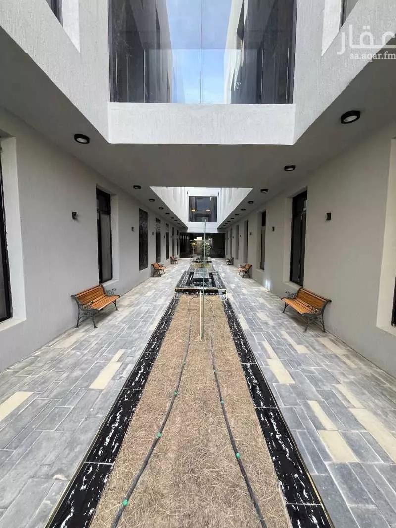 4 bedroom apartment in Al Yarmouk, Riyadh 5