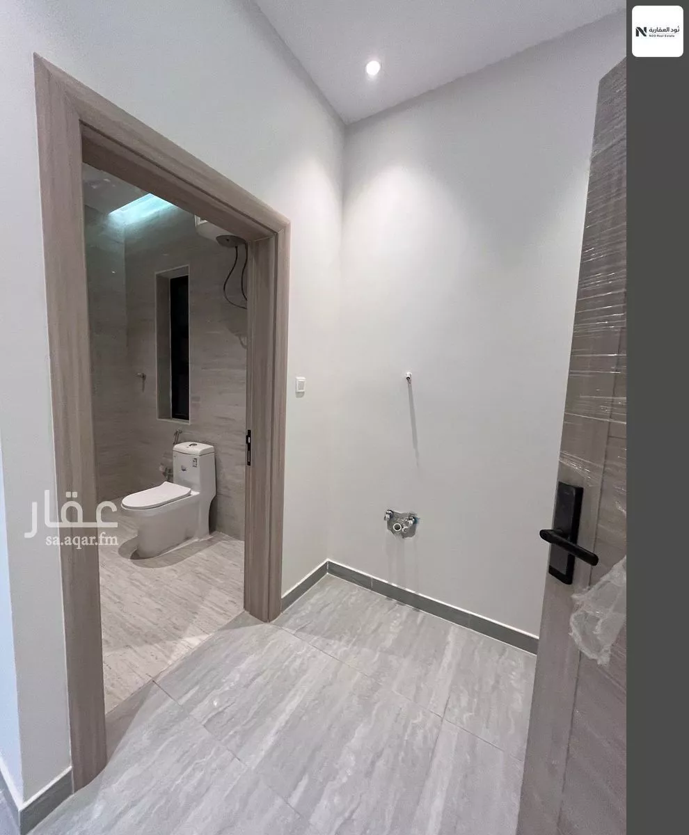 شقة 3 غرف في الرمال 4