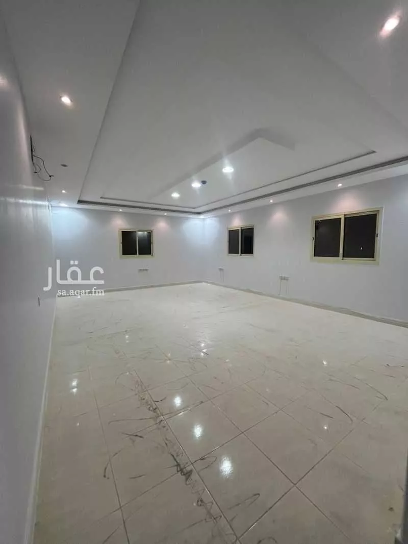 مكتب 55 م² في العارض 4