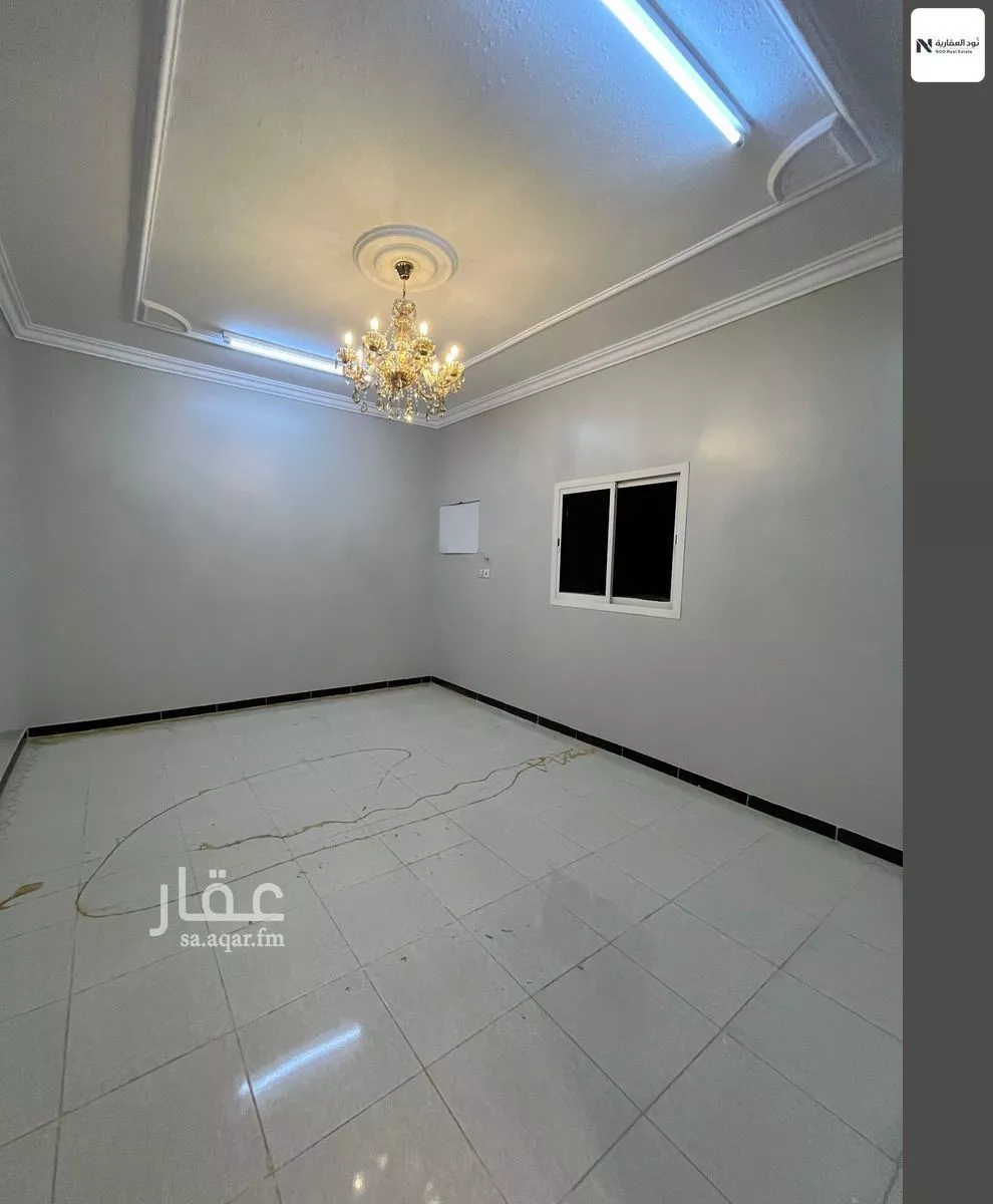 شقة 3 غرف في الرمال 4