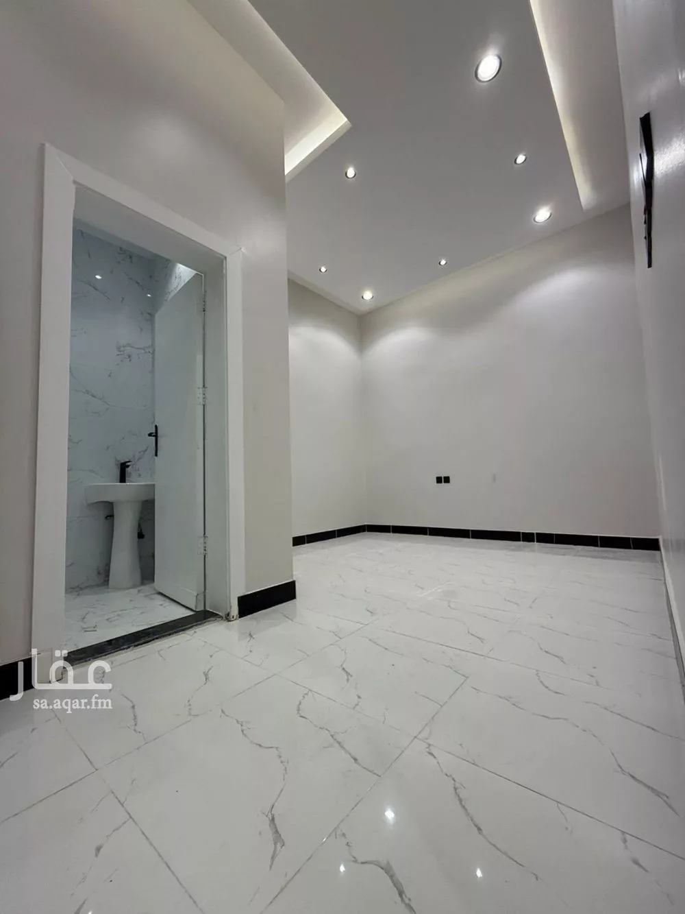 شقة 1 غرف في العارض 3