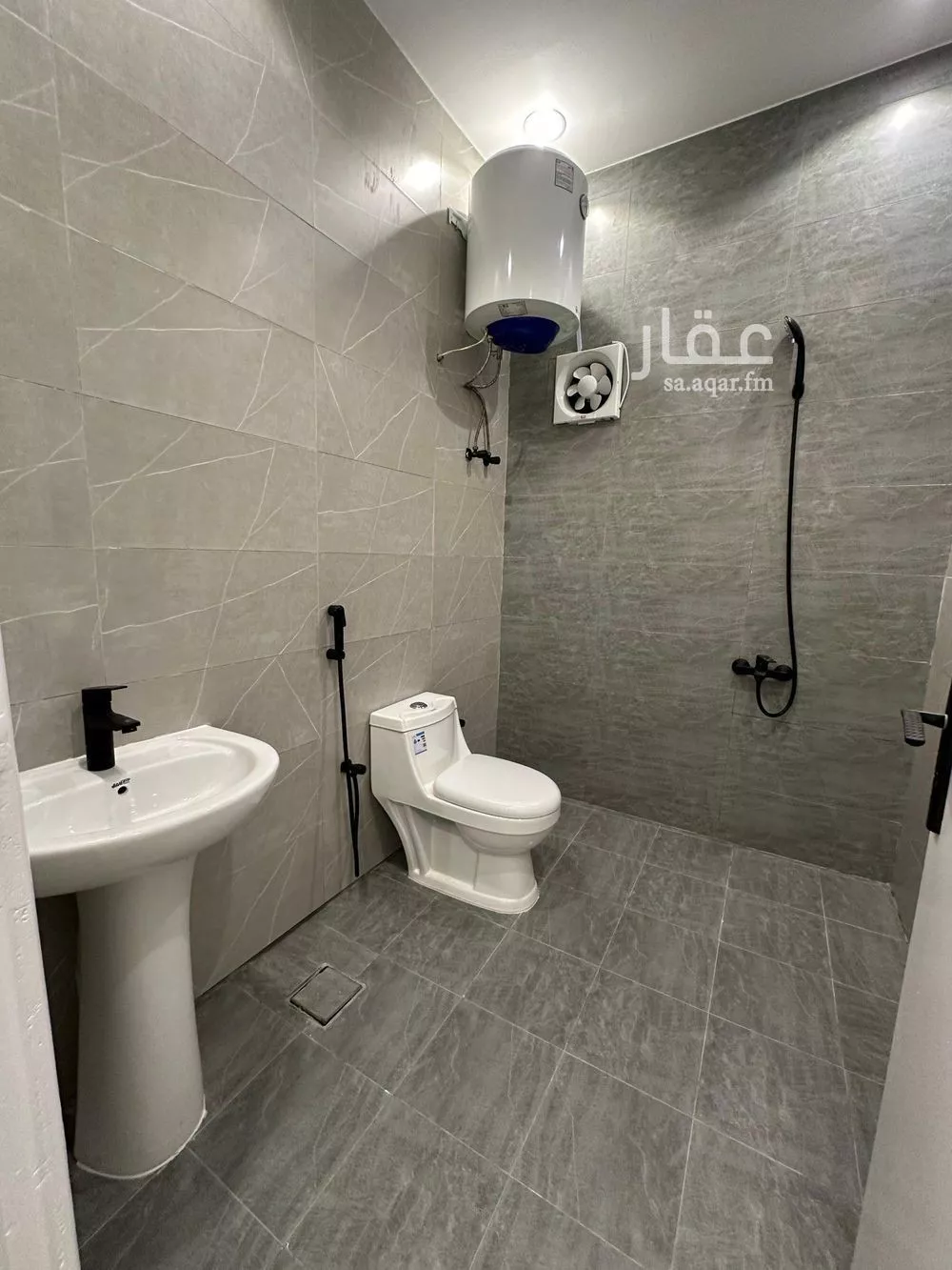1 bedroom apartment in Al Aqiq 3