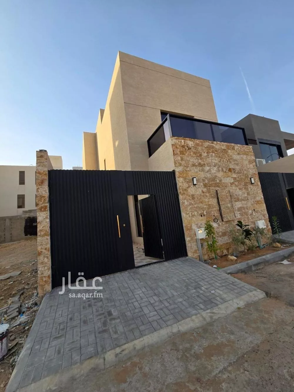 دور 6 غرف في العارض 1