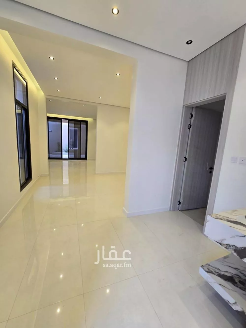 دور 6 غرف في العارض 4