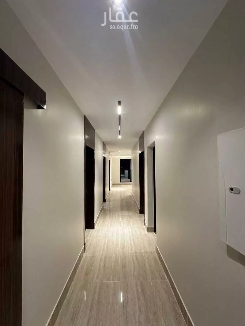 شقة 8 غرف في الندى 3