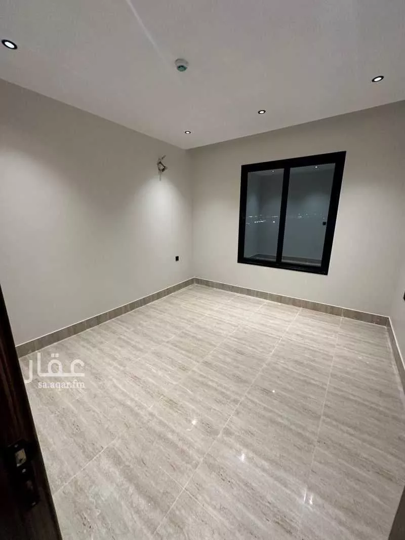 شقة 8 غرف في الندى 5