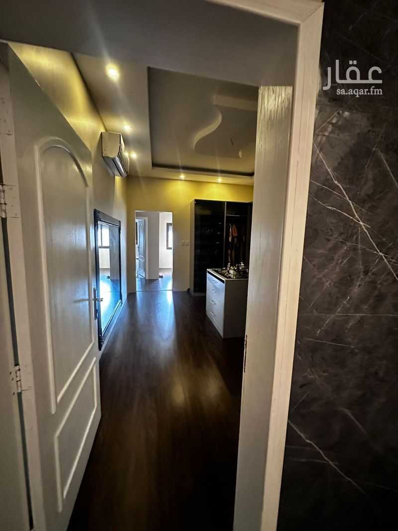 9 bedroom villa in Al Amwaj, Eastern Province 10