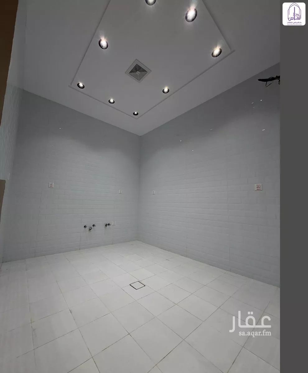 4 bedroom apartment in Al Safa 5