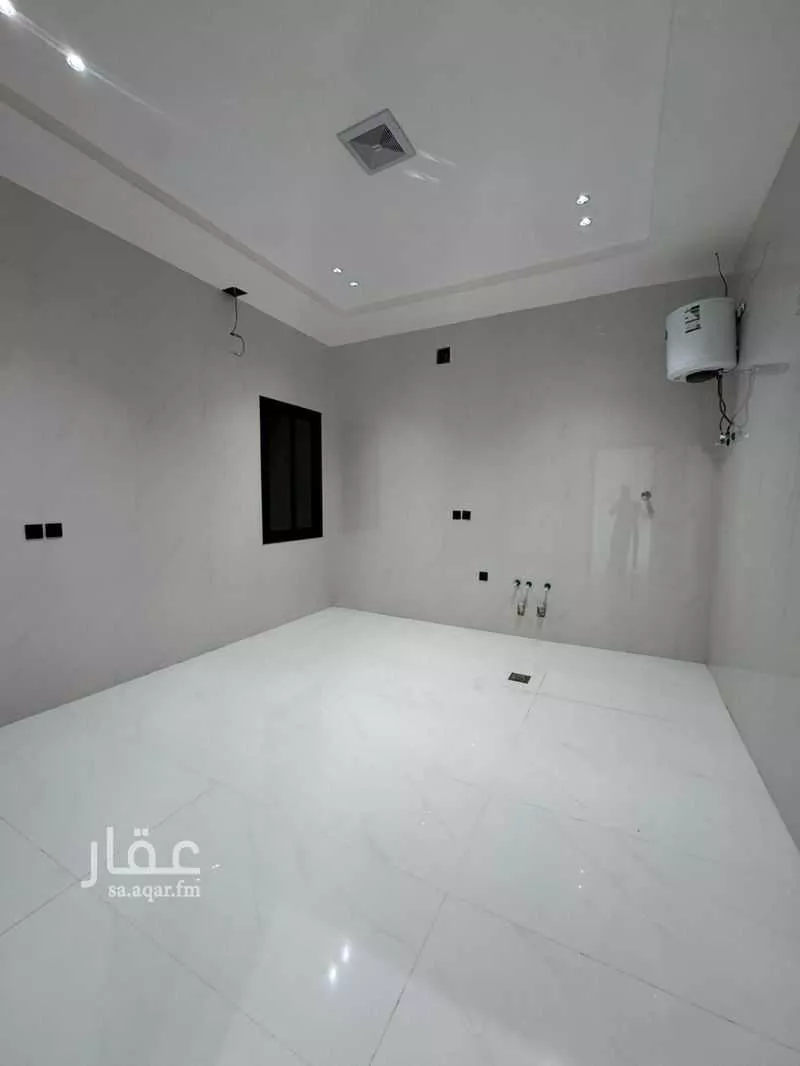 4 bedroom villa in Al Janadriyah, Riyadh 9