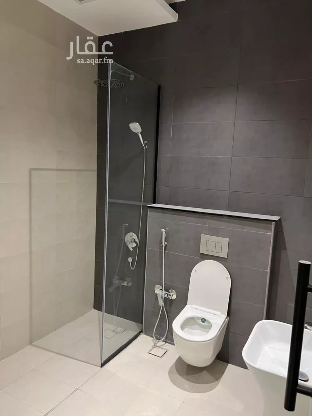 شقة 3 غرف في العارض 3