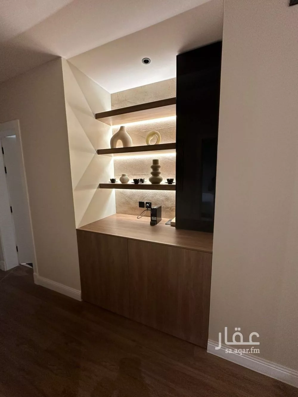 3 bedroom apartment in Al Malqa 3