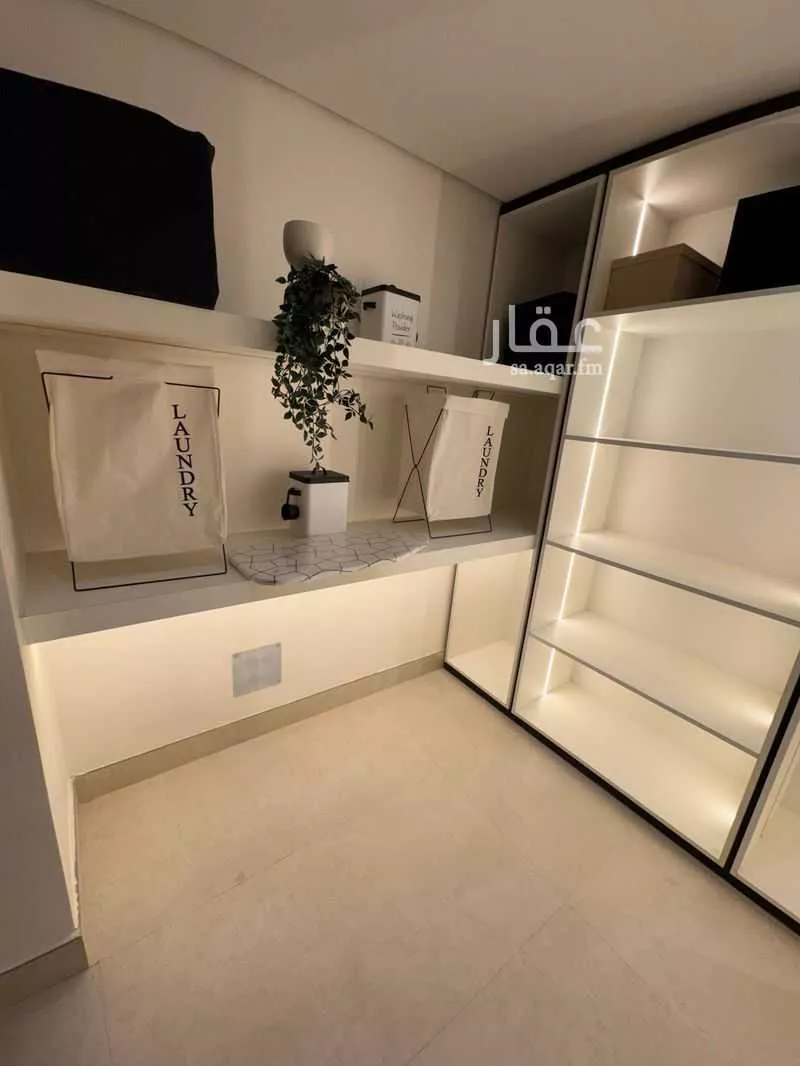 فيلا 4 غرف في العليا 5