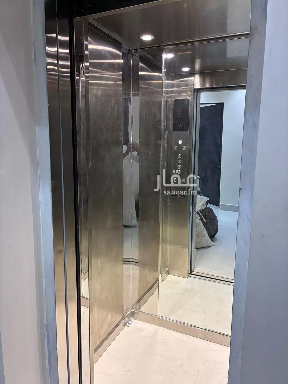 2 bedroom floor in Al Rimal 2