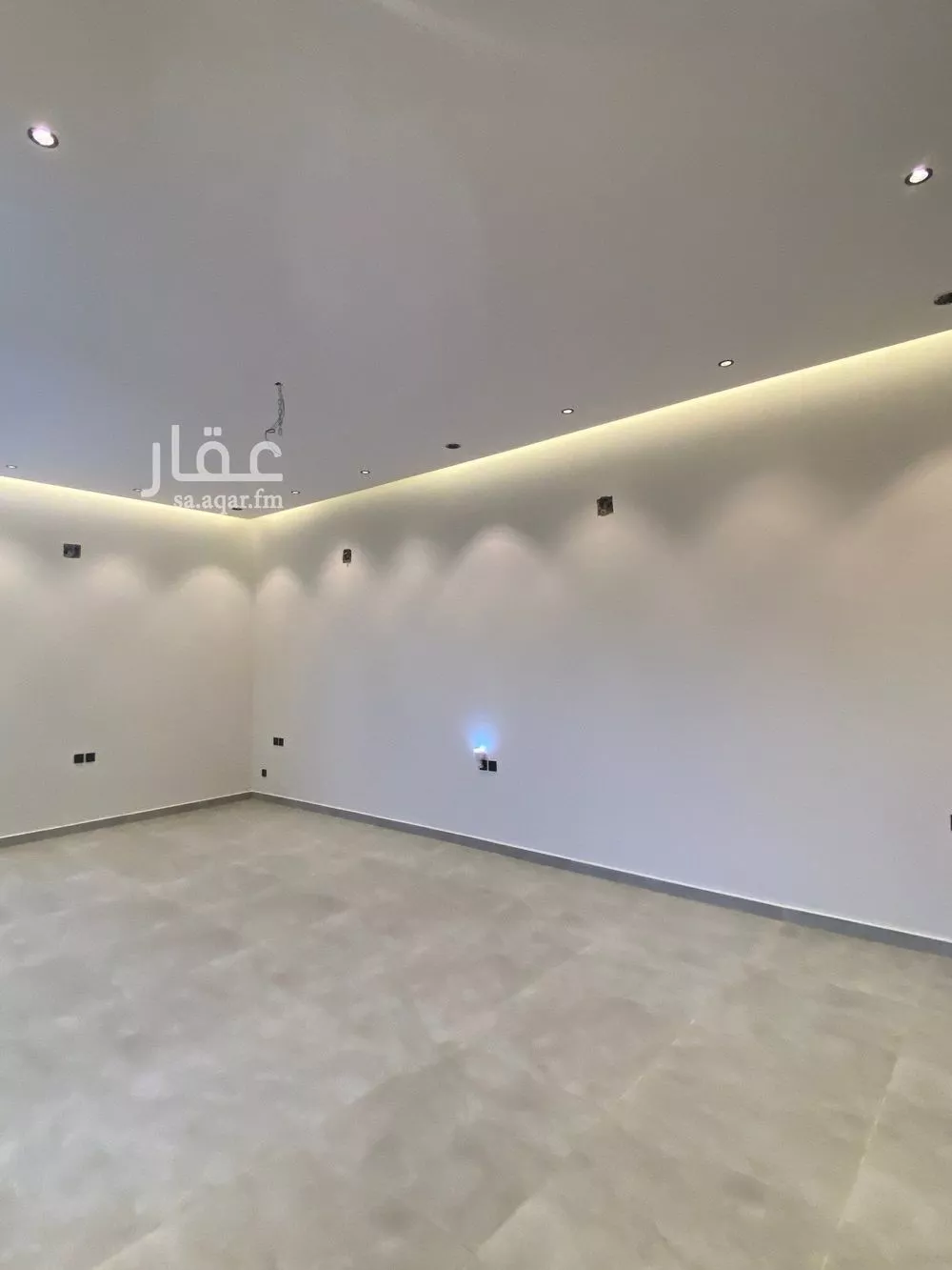 فيلا 7 غرف في الشرق 5