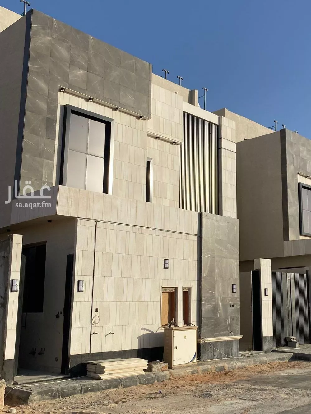 4 bedroom floor in Ash Sharq 1