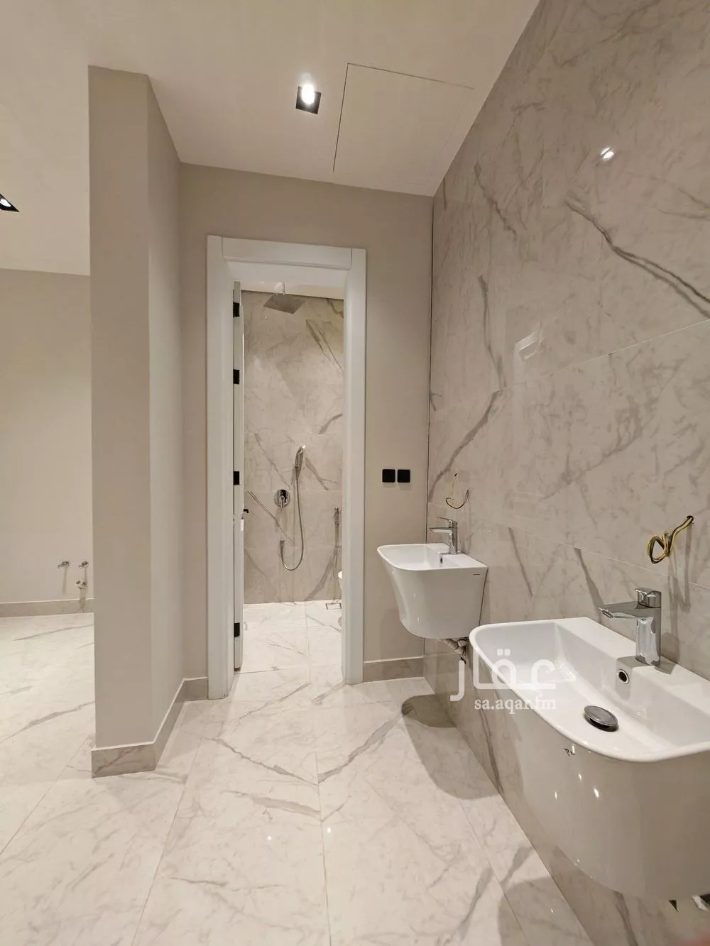 فيلا 4 غرف في النرجس 2