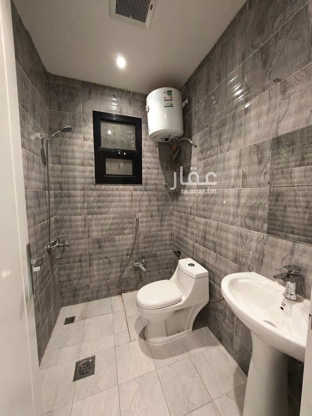 دور 3 غرف في النرجس 5