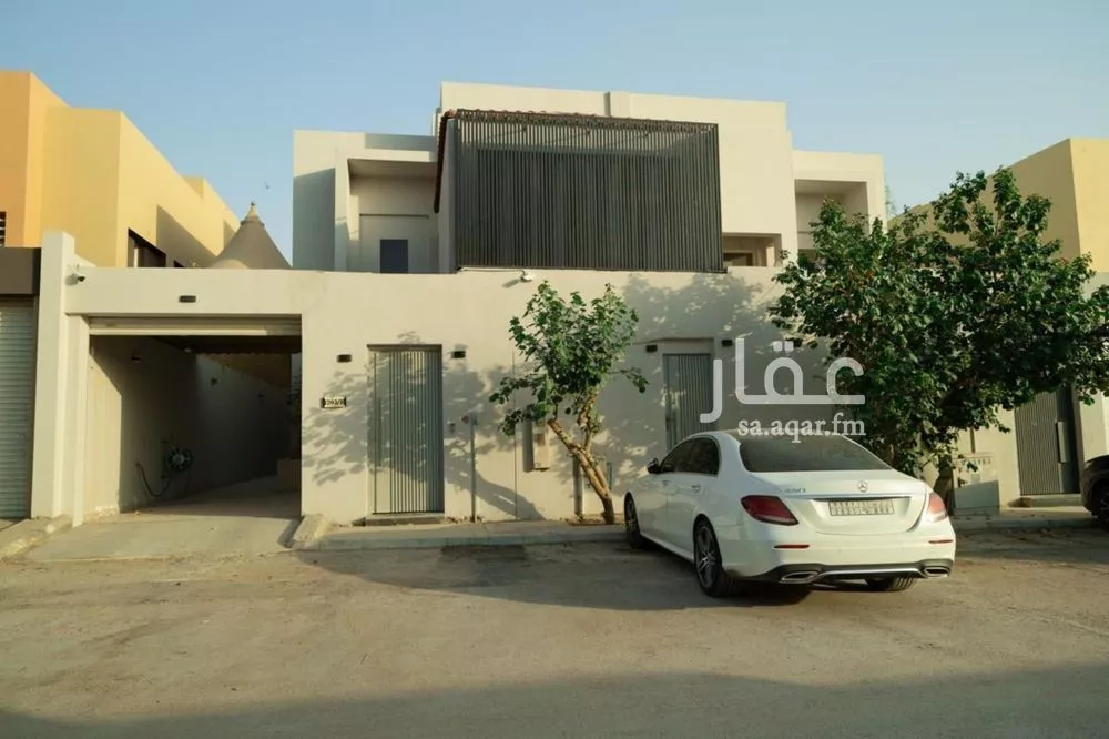 5 bedroom villa in Al Narjis 1
