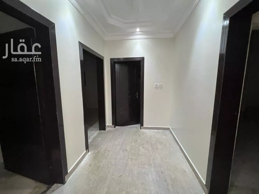 5 bedroom floor in Al Khaleej 4