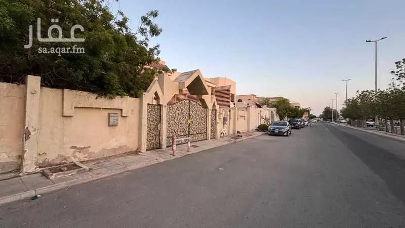 فيلا 5 غرف في الشاطئ 3