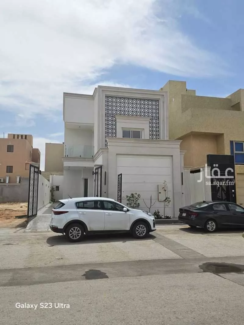 فيلا 5 غرف في العارض