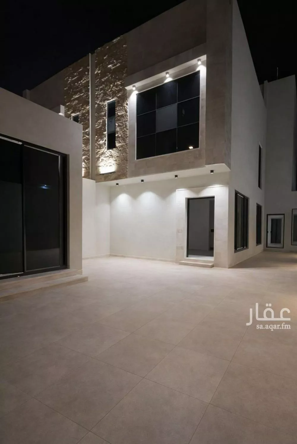 5 bedroom villa in Al Rimal