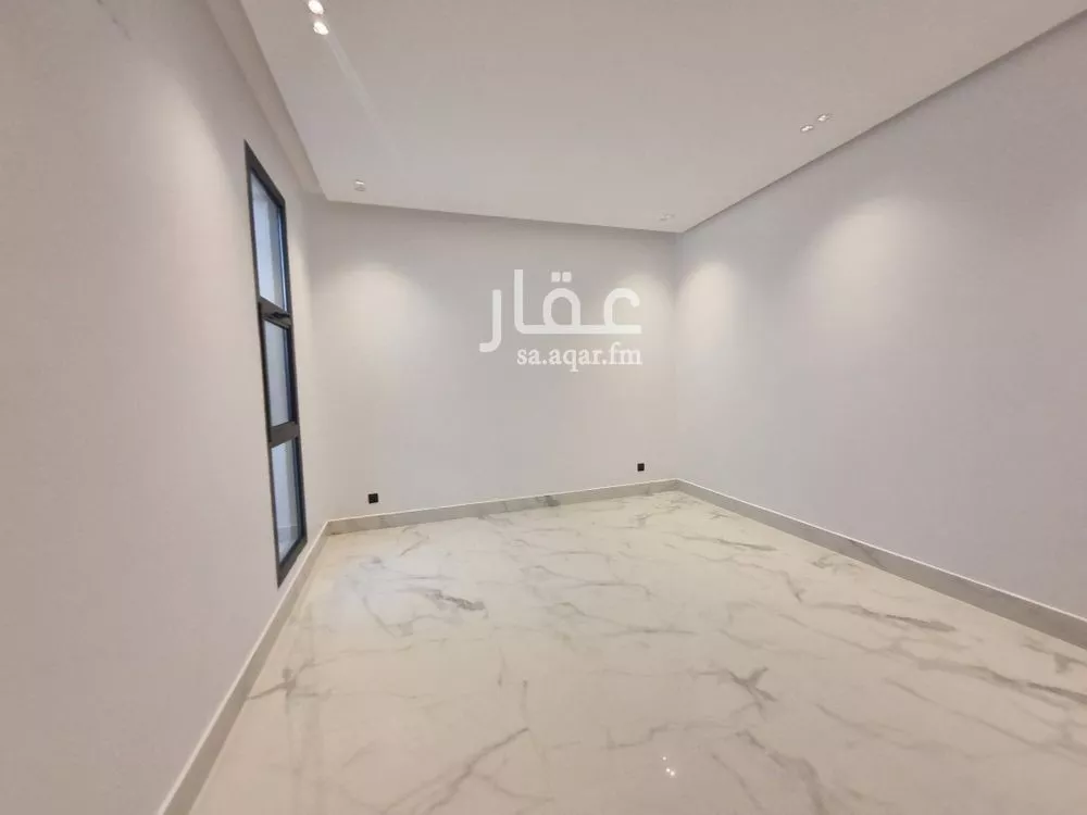 شقة 4 غرف في الرمال 1