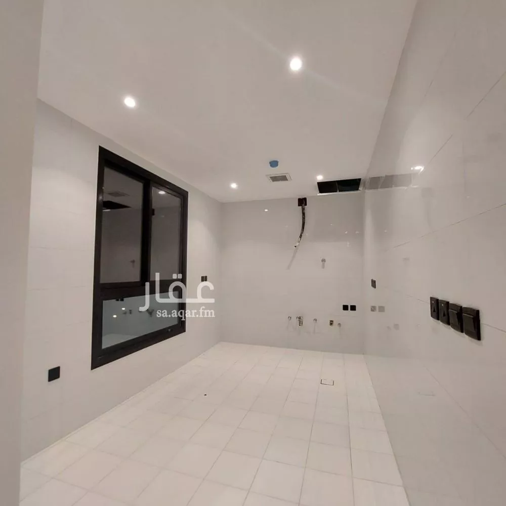 4 bedroom apartment in Al Rawdah 4