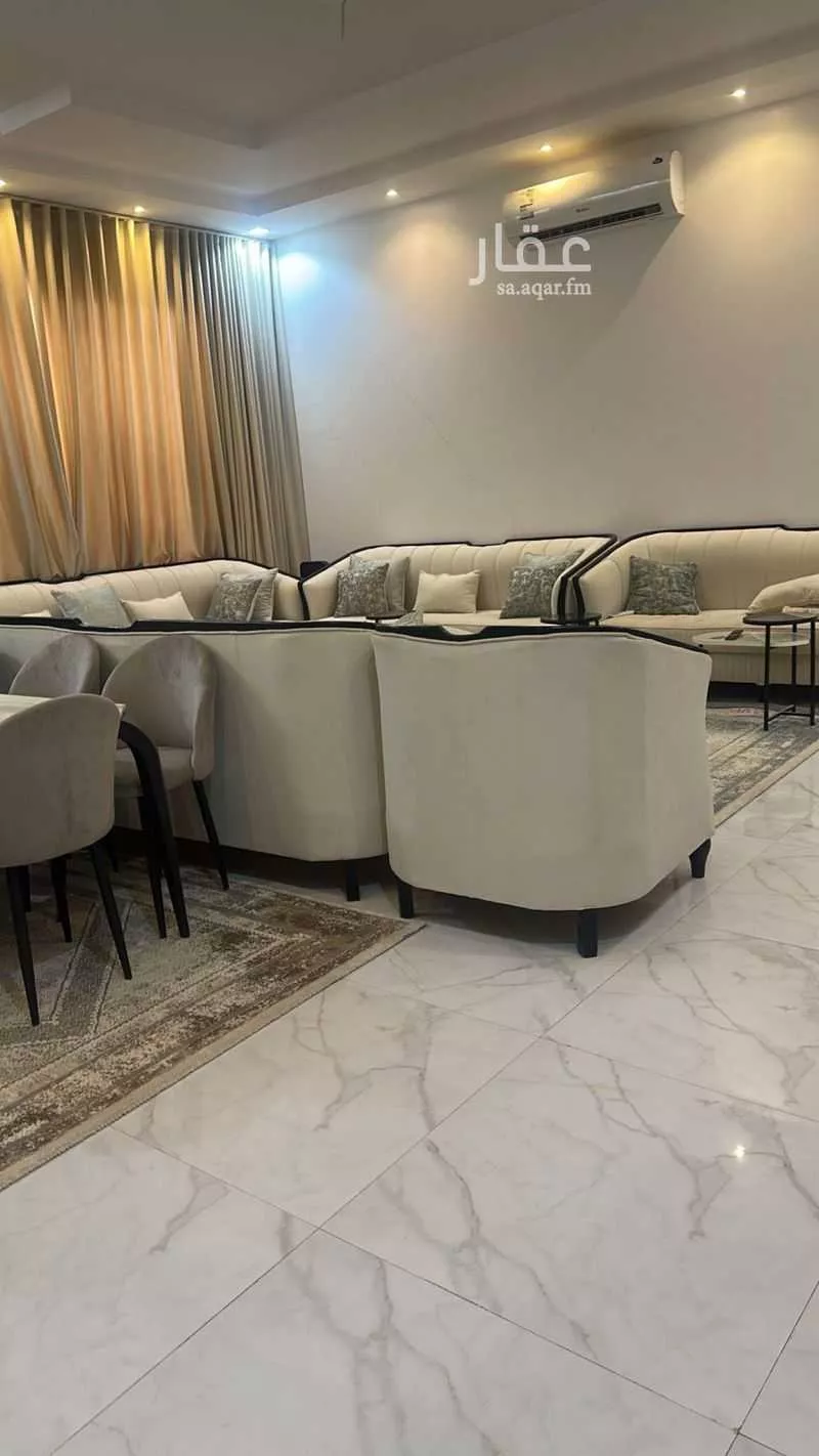 فيلا 6 غرف في الشرق 4