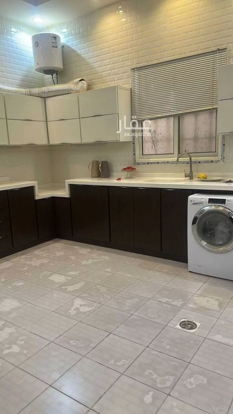 فيلا 6 غرف في الشرق 5