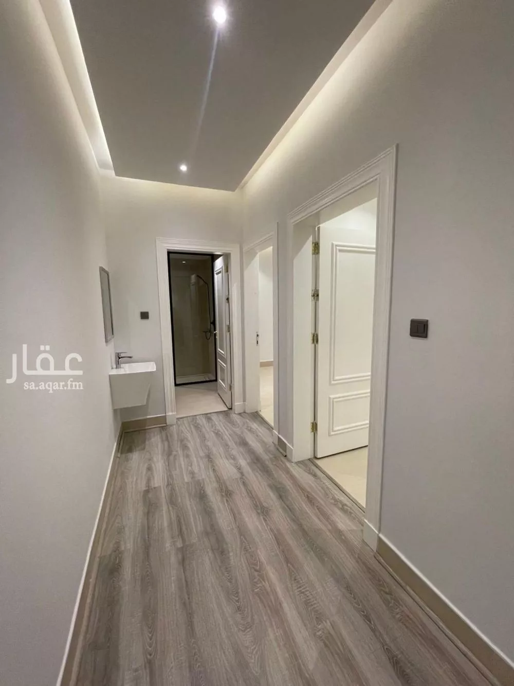 شقة 3 غرف في الملقا 5