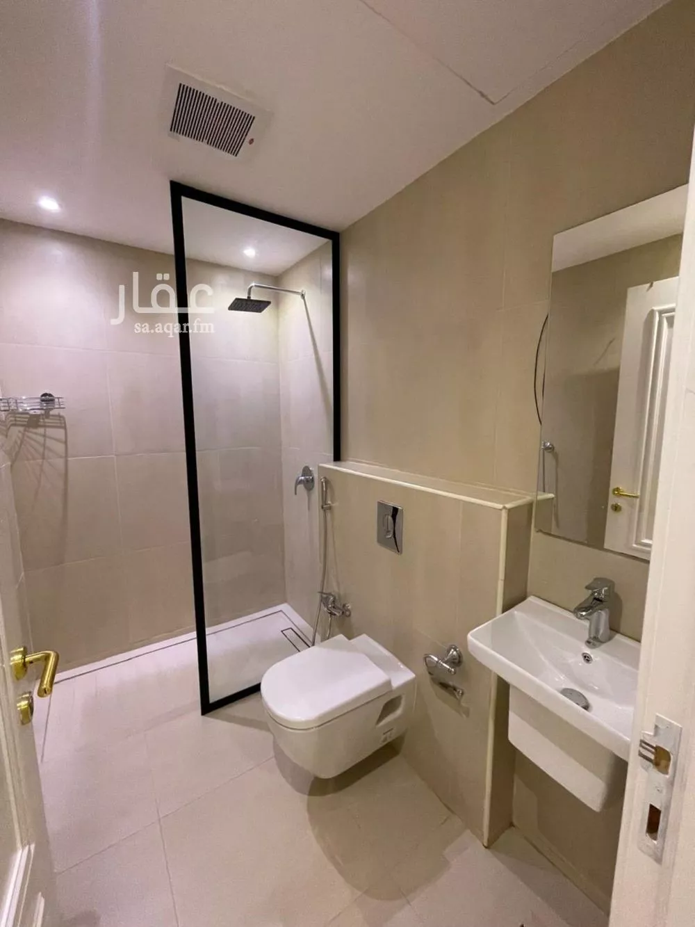 شقة 3 غرف في الملقا 3