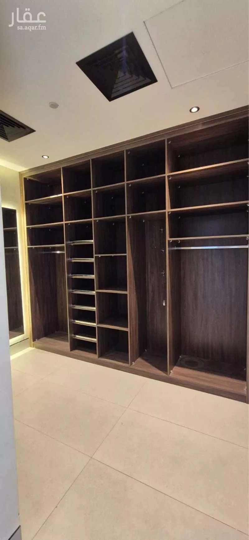 5 bedroom villa in Al Sharafiyah, Riyadh 25