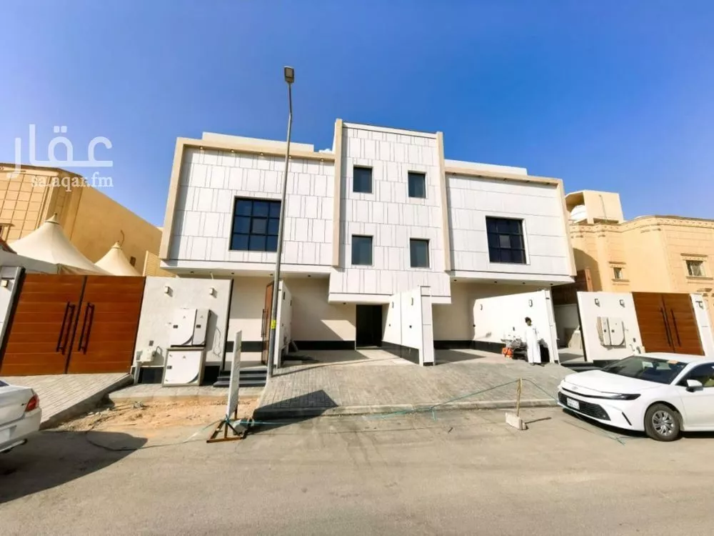 4 bedroom floor in Al Munsiyah