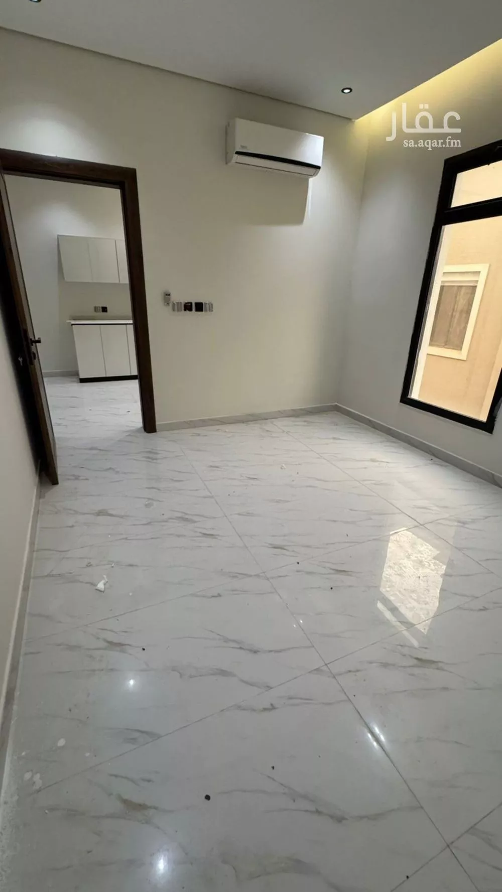 شقة 3 غرف في الرمال 4