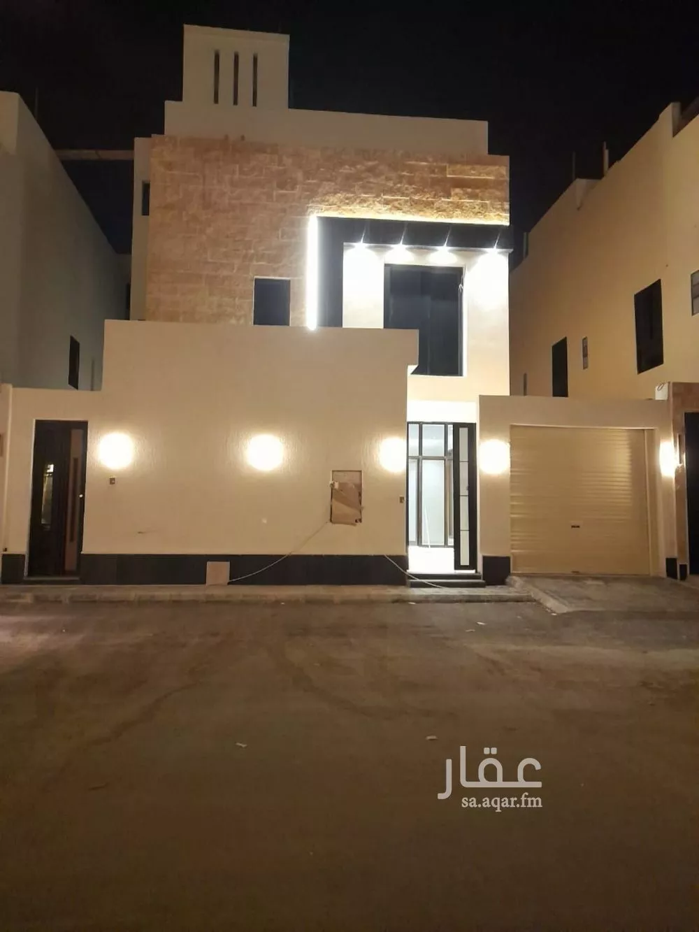 11 bedroom villa in Ash Sharq