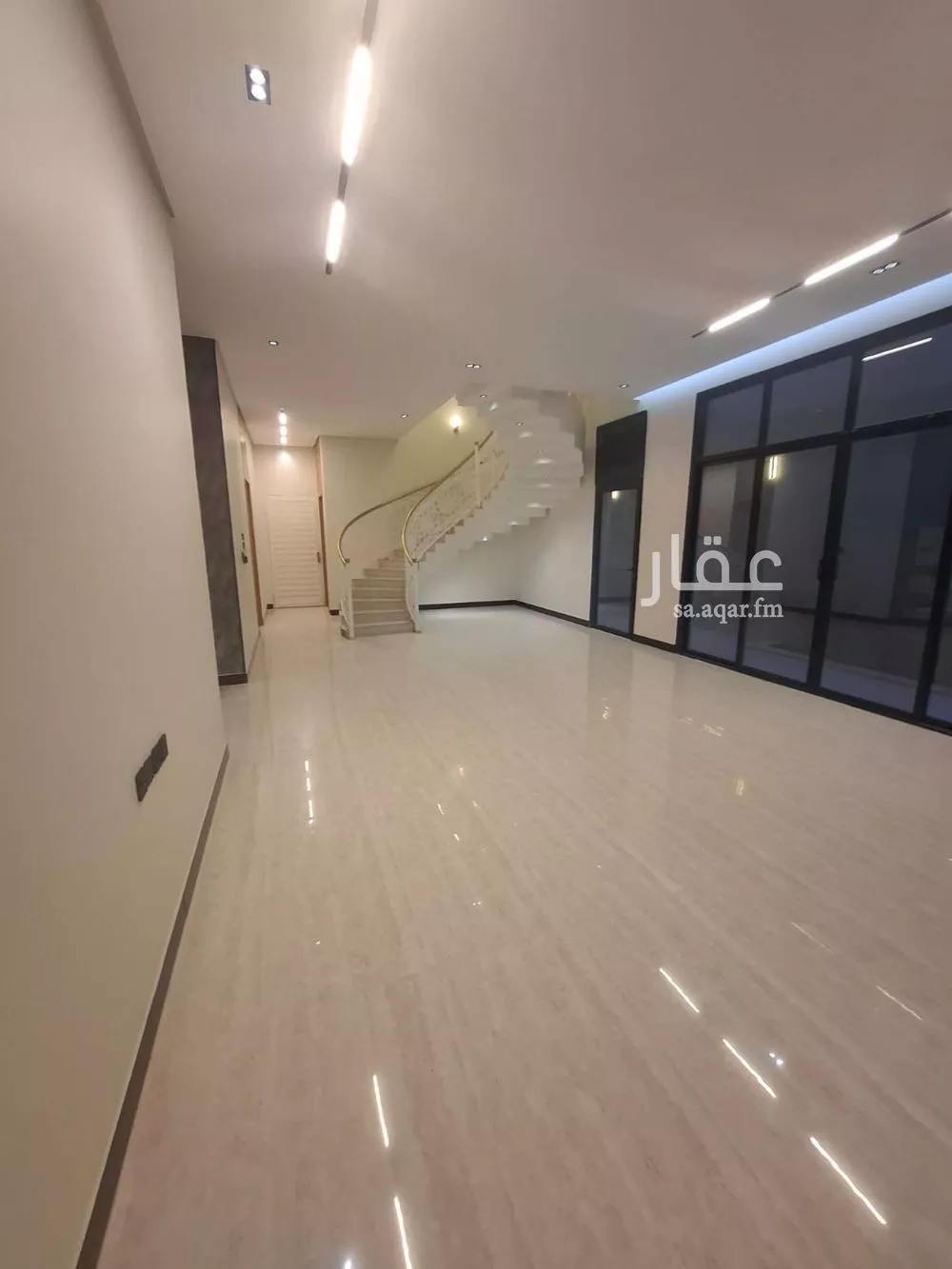 6 bedroom villa in Al Rimal 4