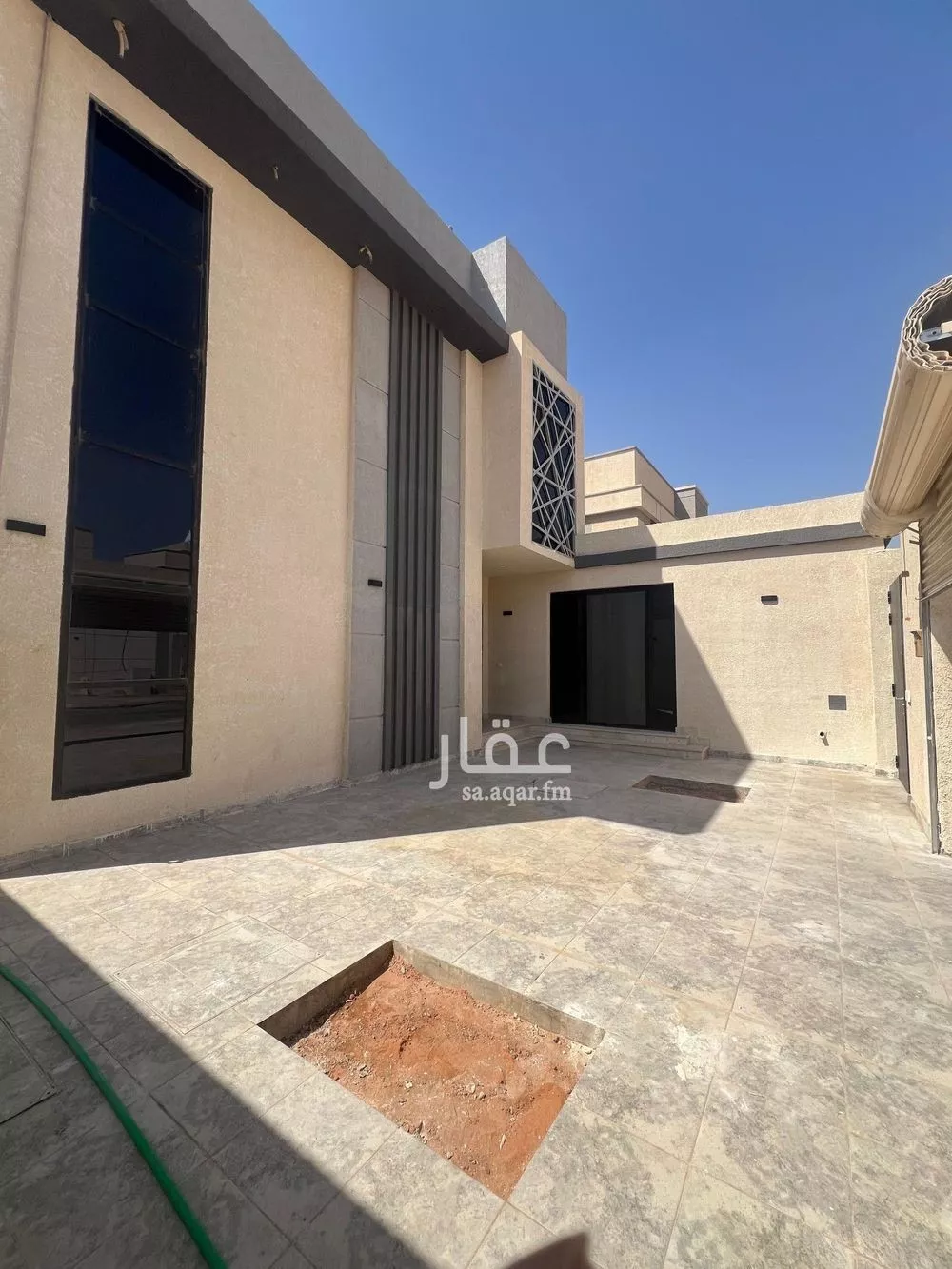 7 bedroom villa in Al Janadriyah 2