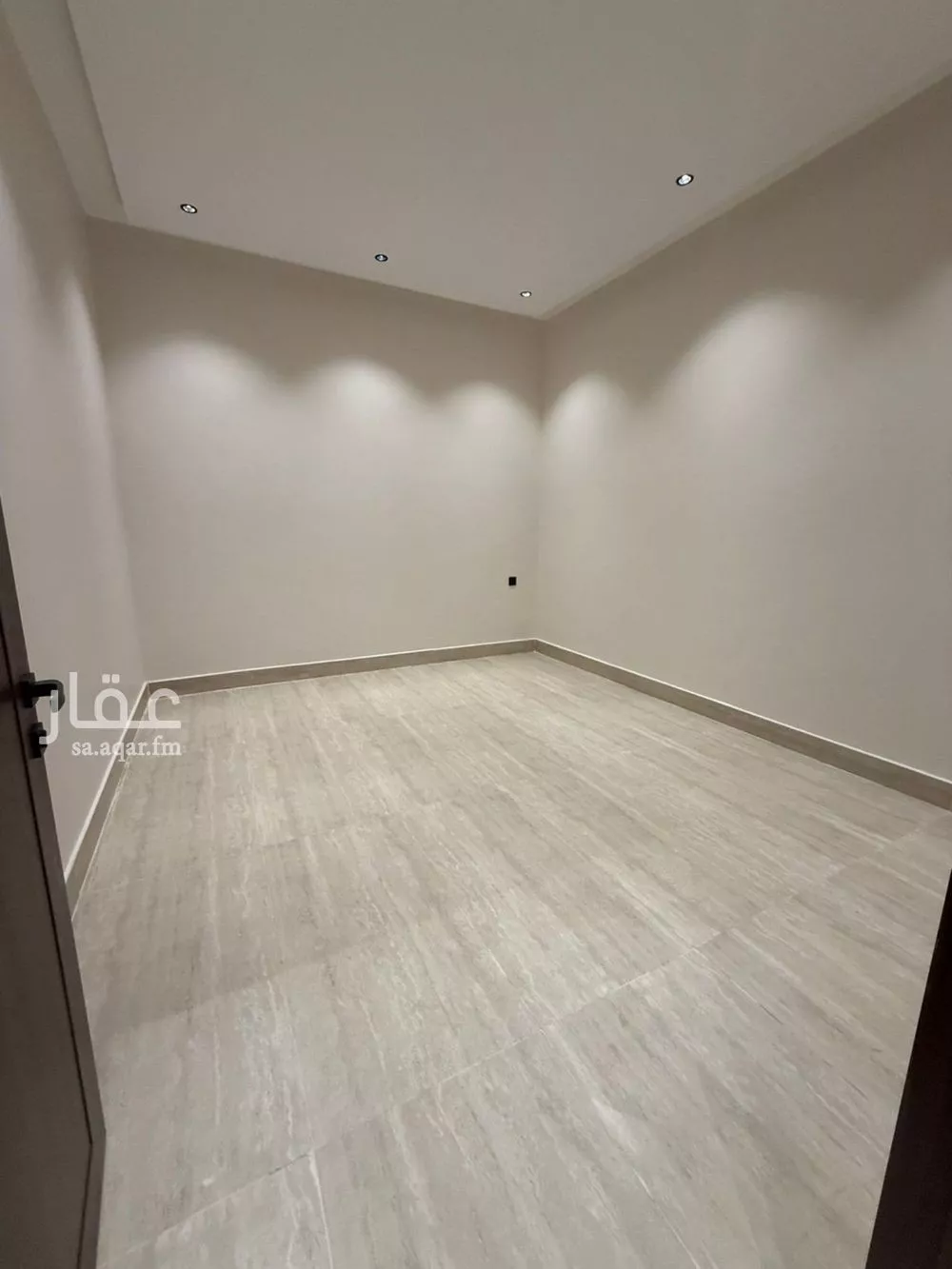 فيلا 5 غرف في بدر 4