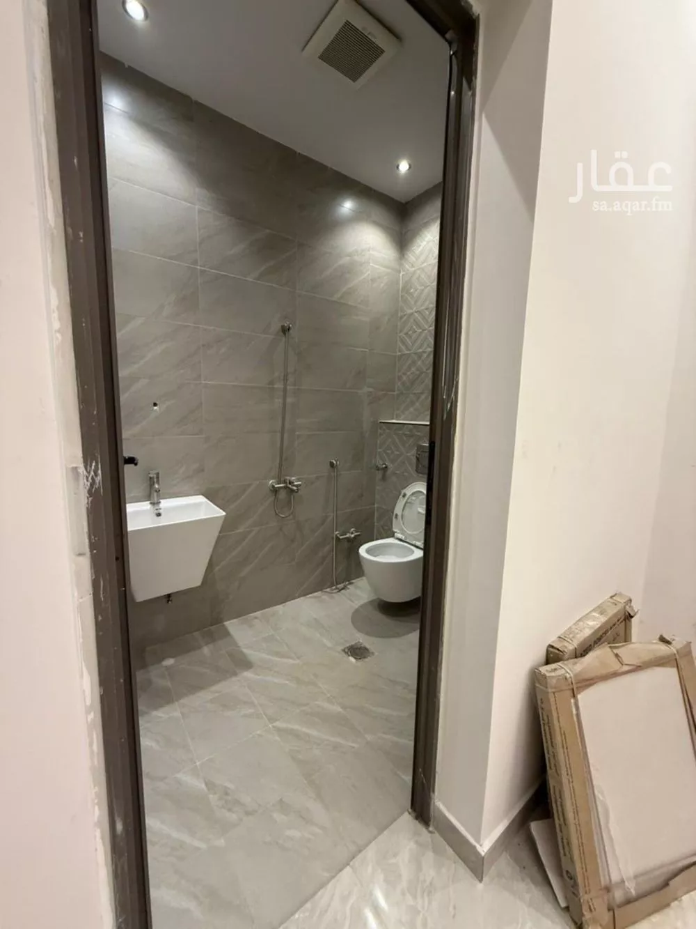 شقة 5 غرف في بدر 2