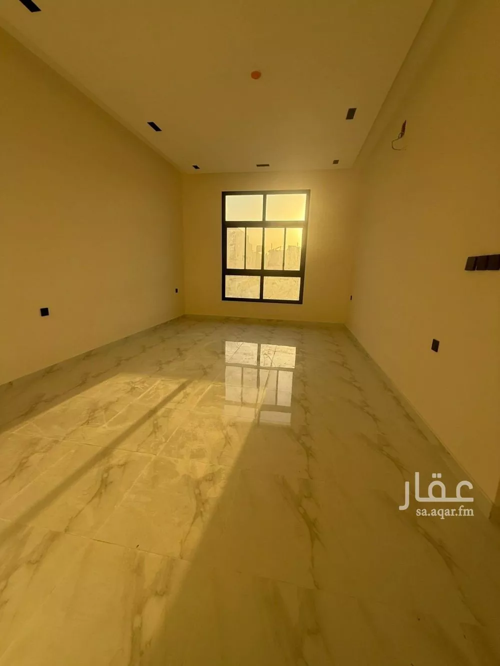 شقة 4 غرف في الزهرة 1