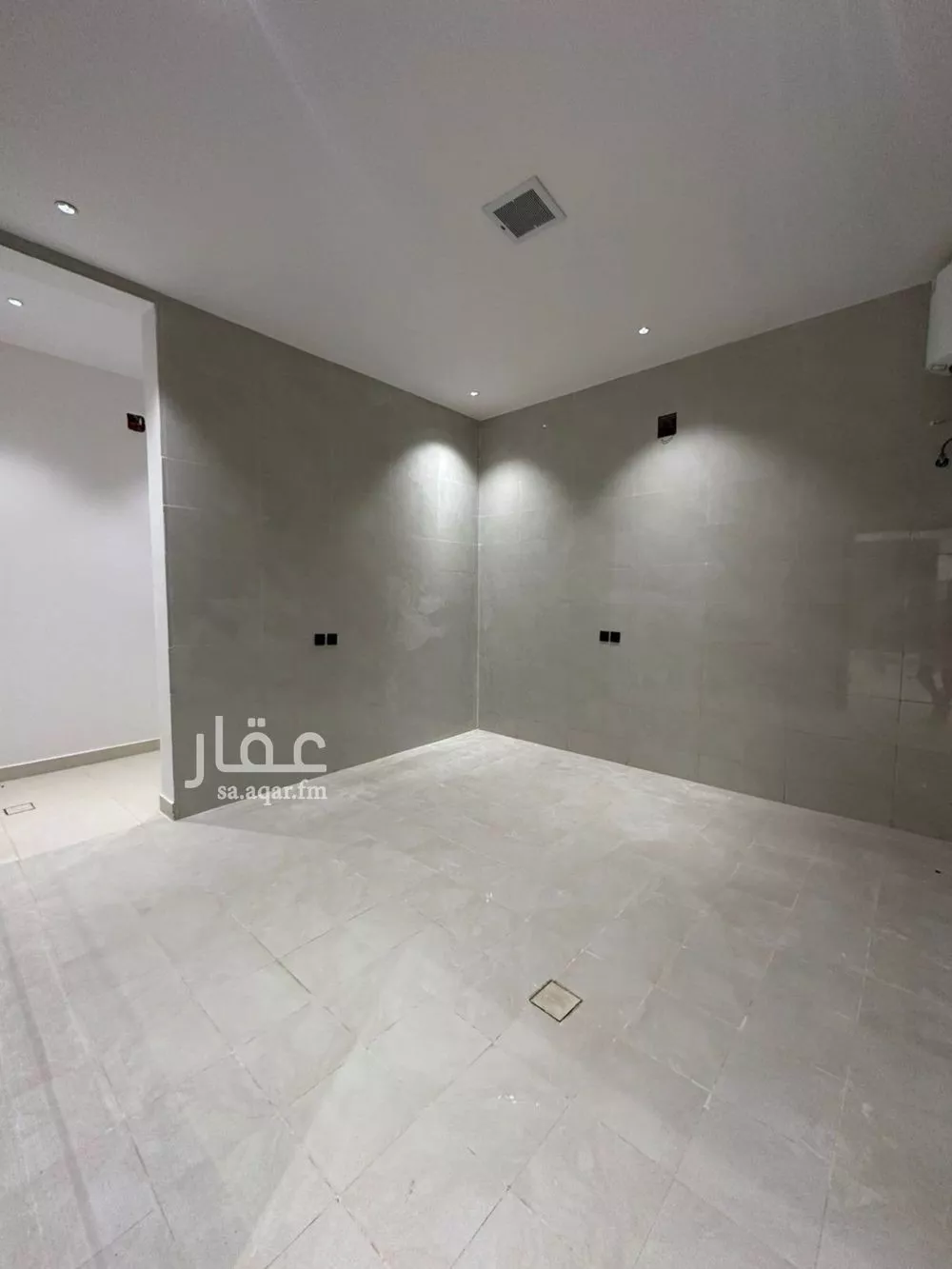 12 bedroom villa in Al Janadriyah, Riyadh 23