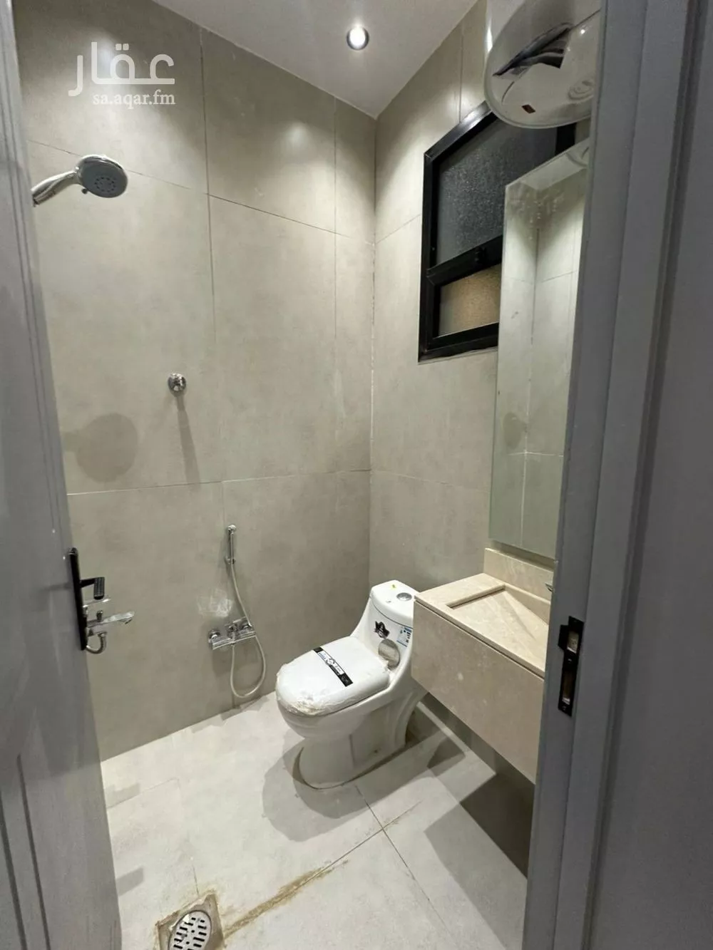 6 bedroom villa in Al Janadriyah 5