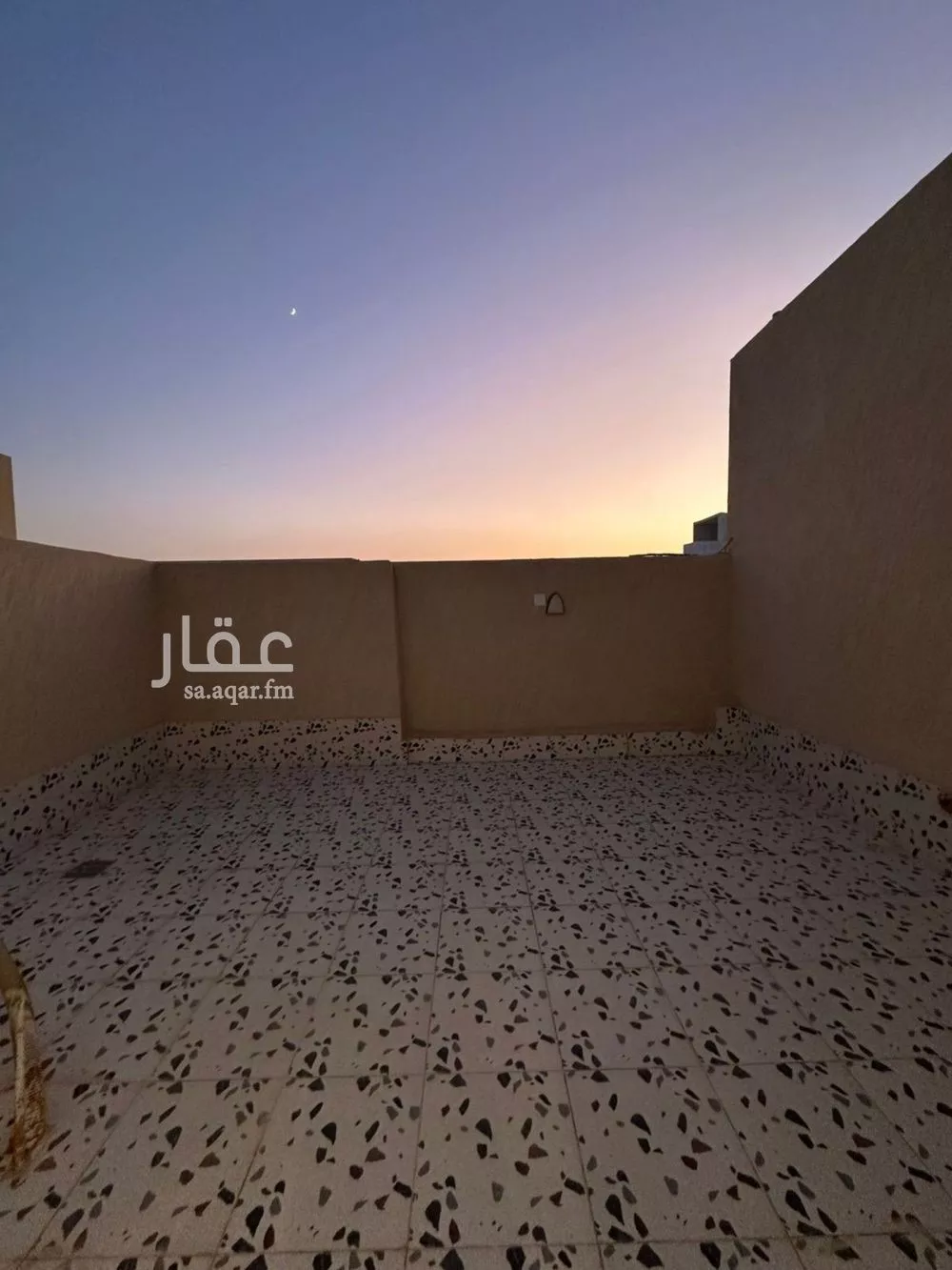 6 bedroom villa in Al Janadriyah 3