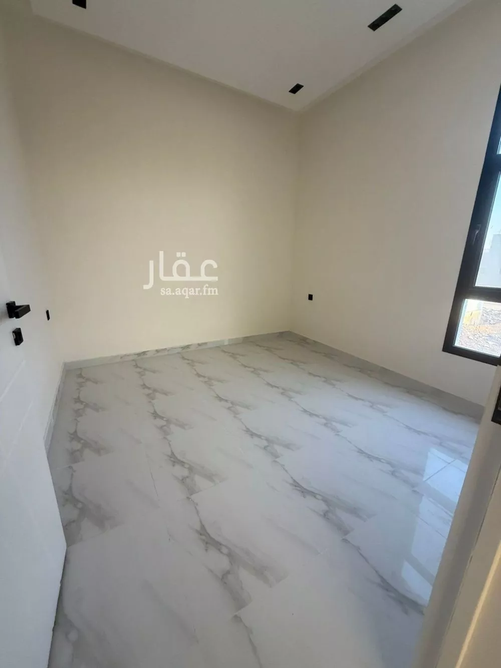 شقة 4 غرف في الزهرة 2