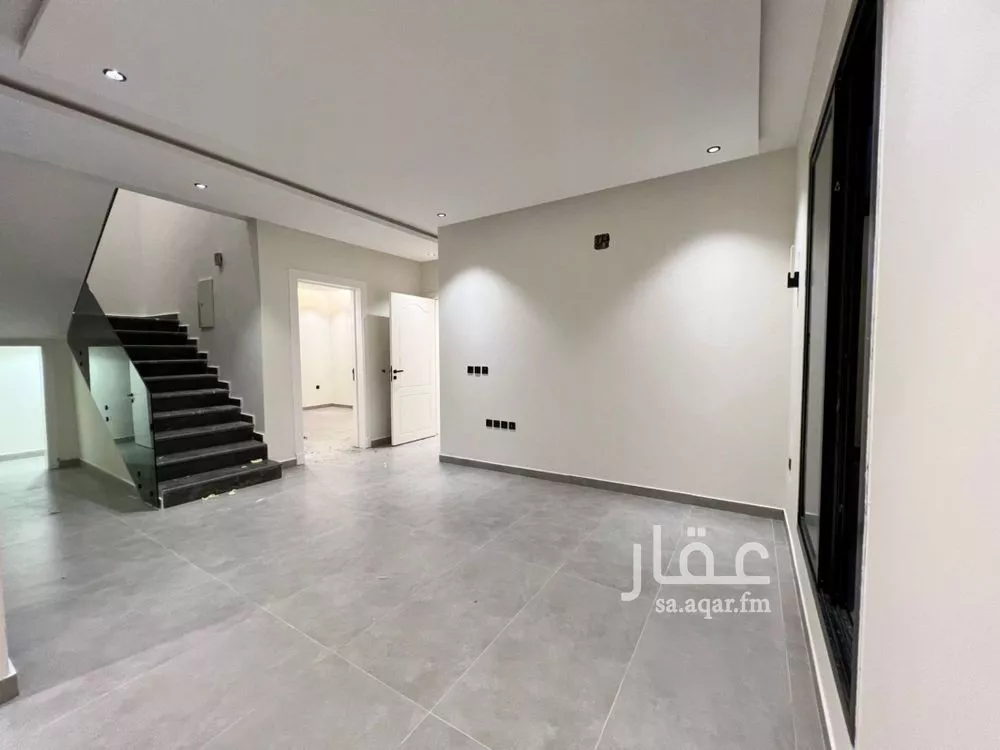 شقة 5 غرف في طويق 1