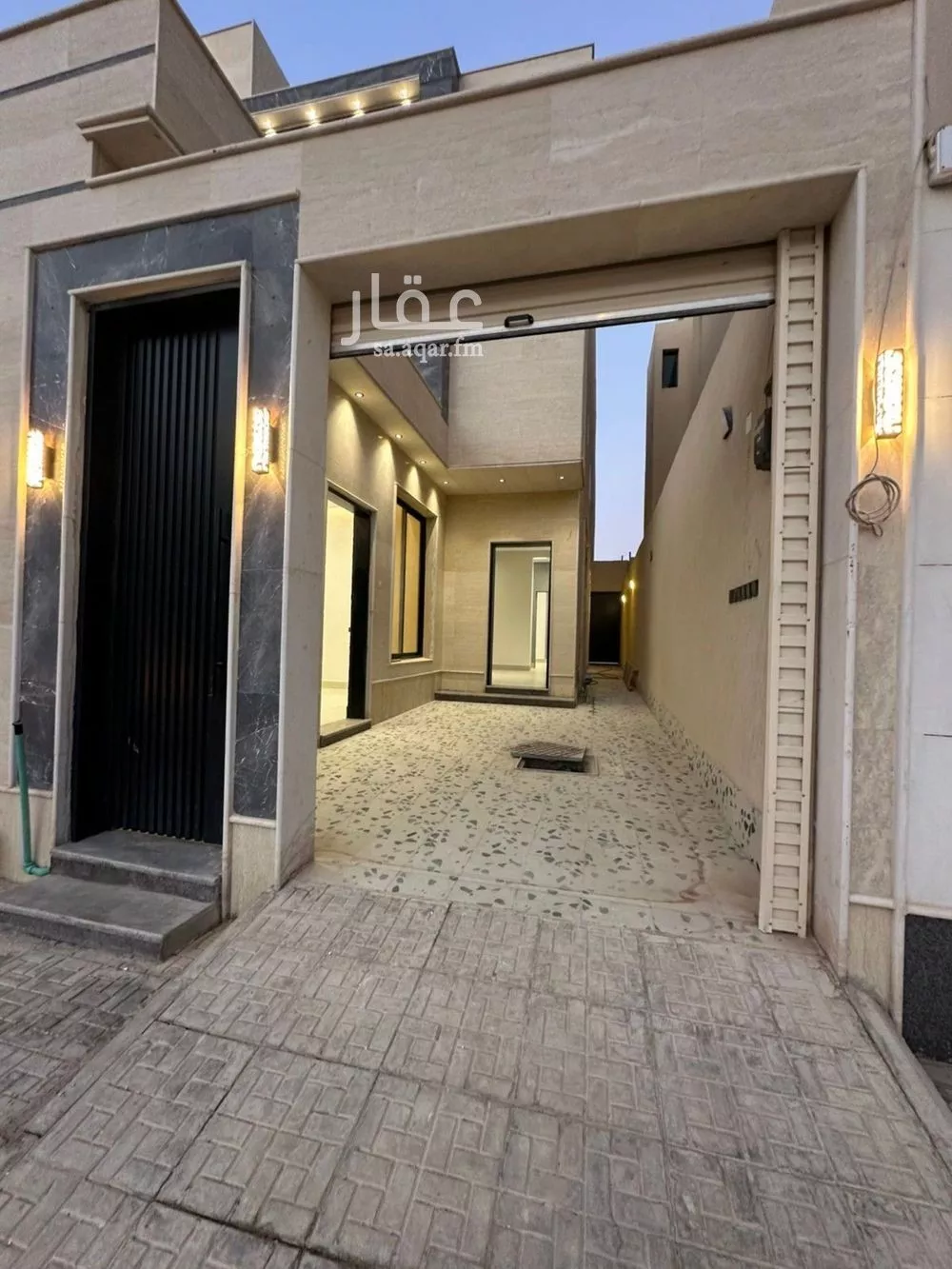 6 bedroom villa in Al Janadriyah 1